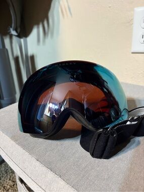 Oakley Blue-Teal Ski Goggles “Flight Deck”